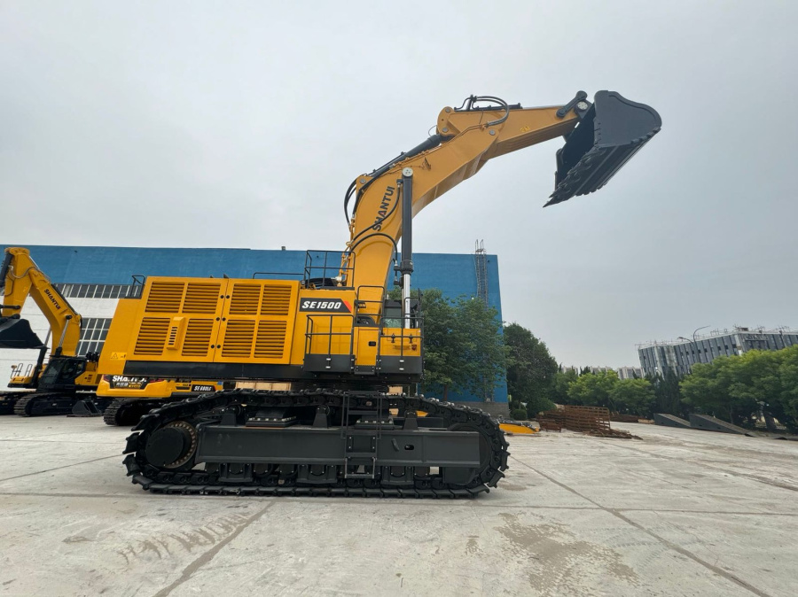 Экскаватор гусеничный SE1500LCW