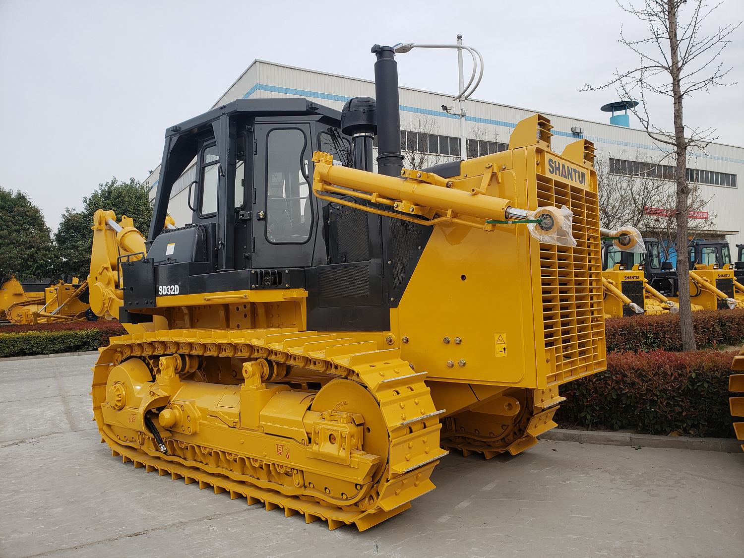 Гидромеханический бульдозер SD32D