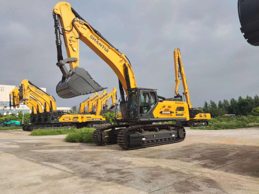 Экскаватор гусеничный SE600HB