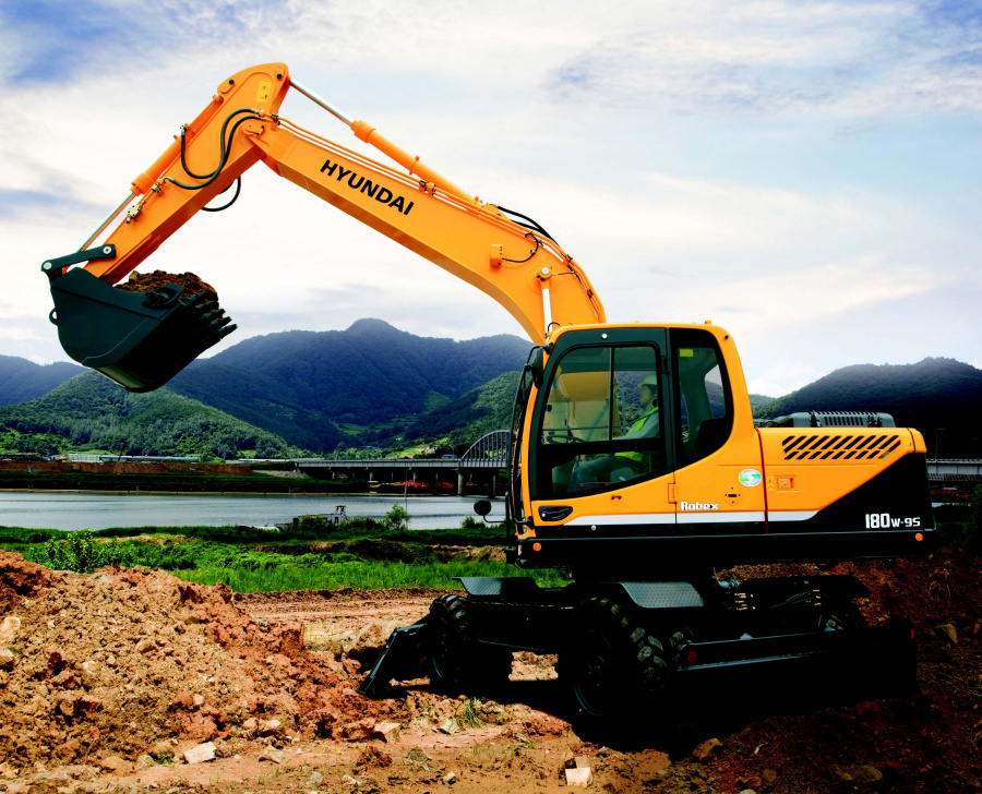 Колесный экскаватор Hyundai R180W-9S Hyundai