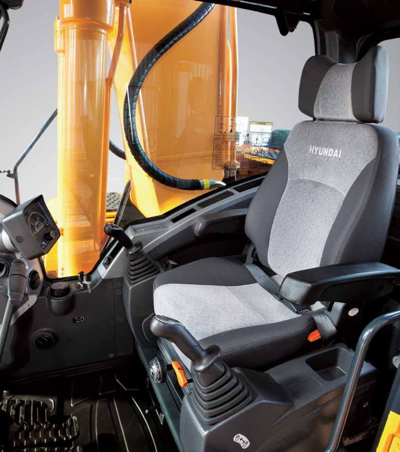 Гусеничный экскаватор Hyundai R300LC-9S Hyundai