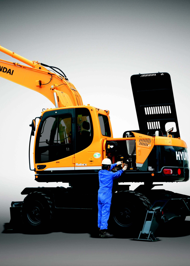 Колесный экскаватор Hyundai R180W-9S Hyundai