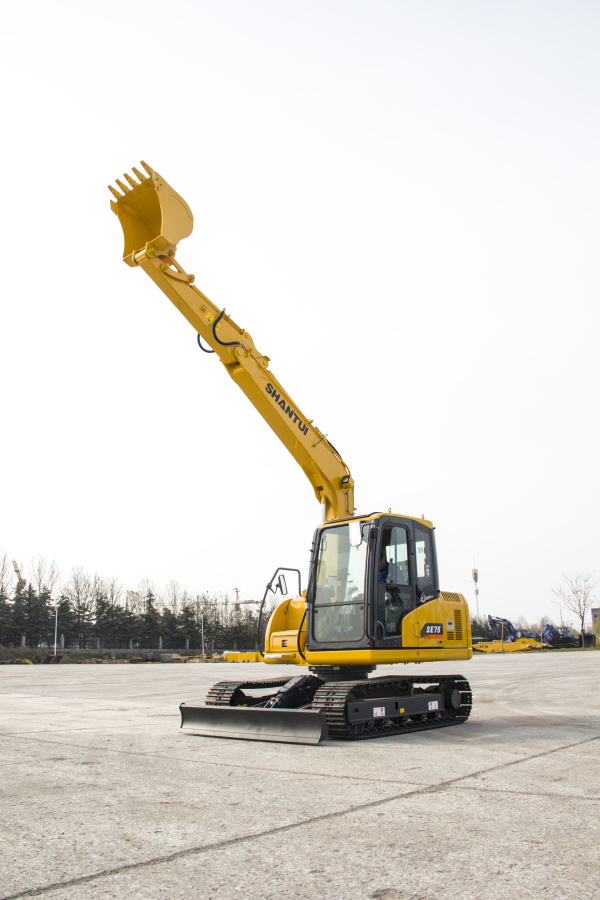 Экскаватор гусеничный SE75W