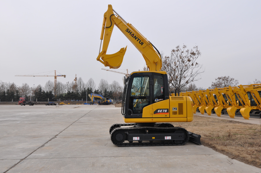 Экскаватор гусеничный SE75W