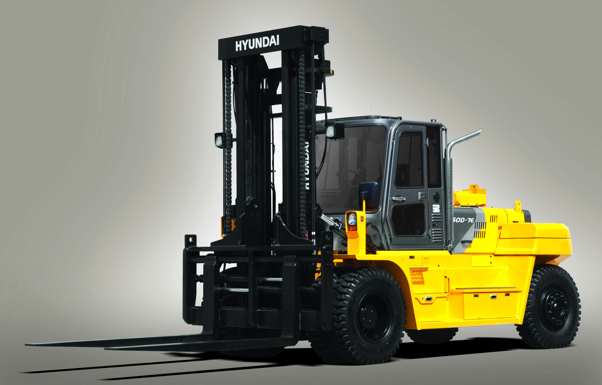 Вилочный погрузчик 130D-7E Hyundai