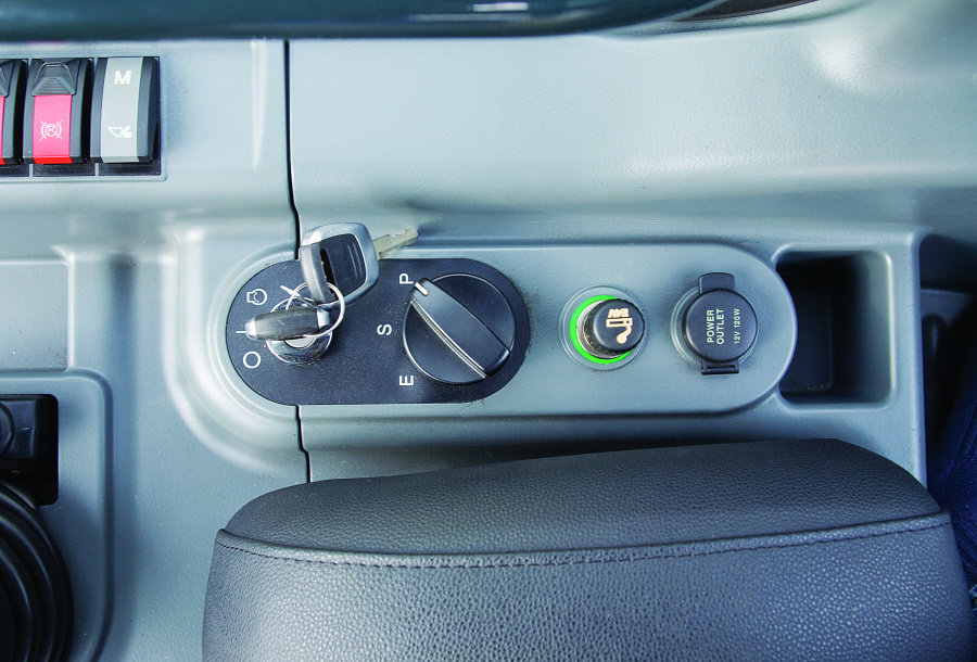 Фронтальный погрузчик Hyundai HL730-9S Hyundai