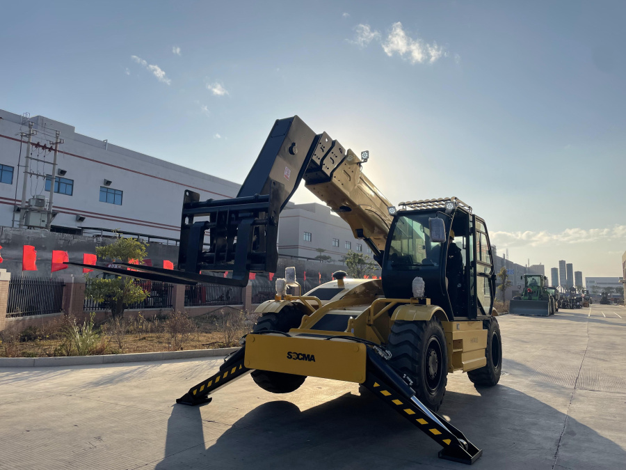 Телескопический погрузчик HNT4017 – 4т-17м