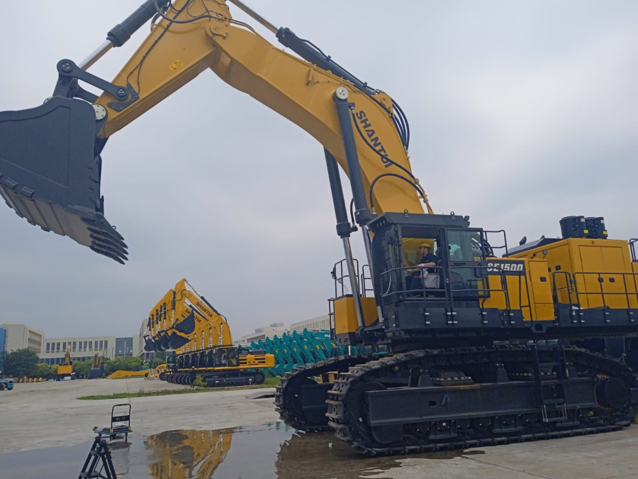 Экскаватор гусеничный SE2000LCW