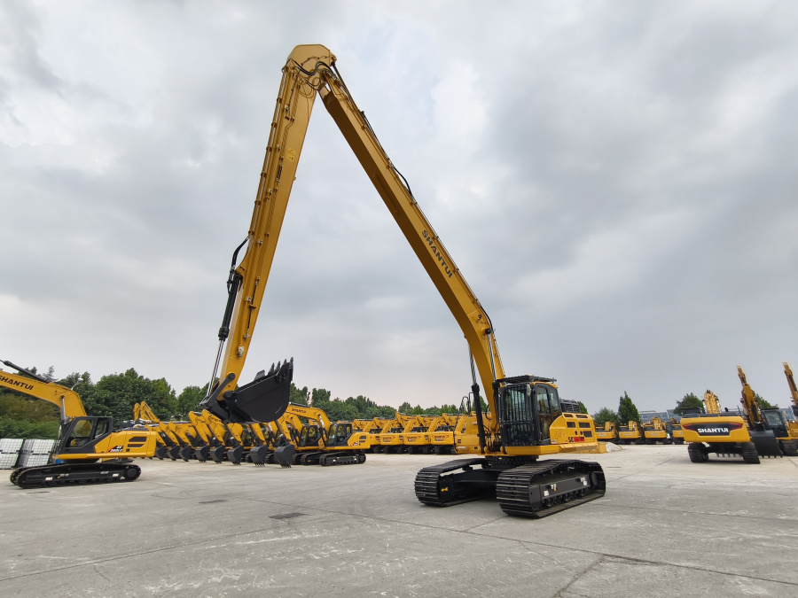 Экскаватор гусеничный SE320LCW с длинной стрелой