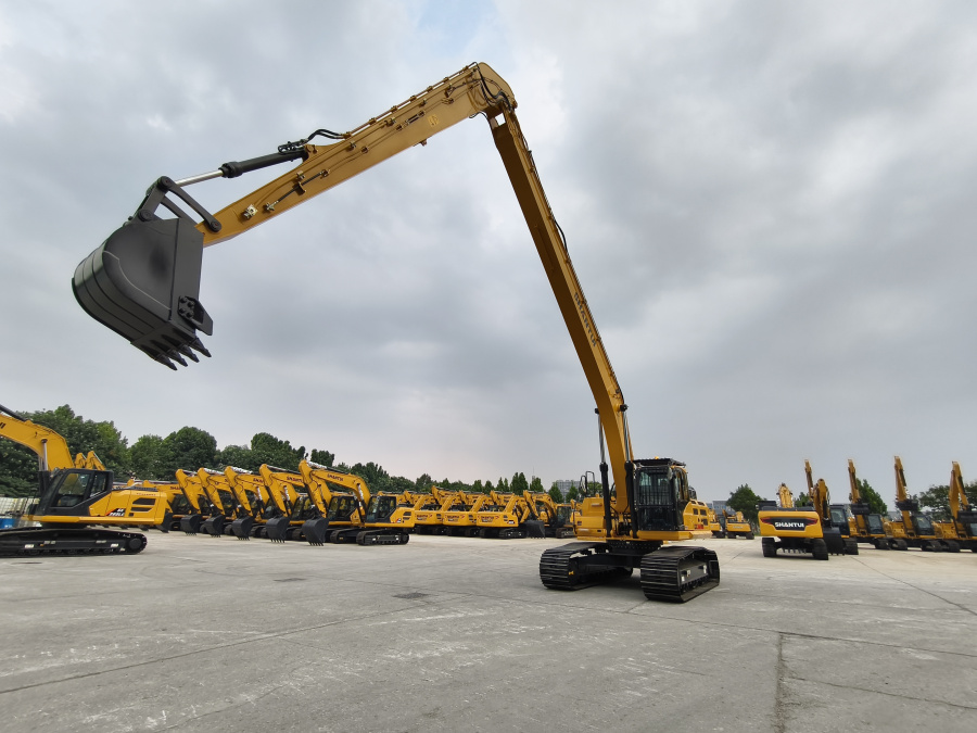 Экскаватор гусеничный SE320LCW с длинной стрелой