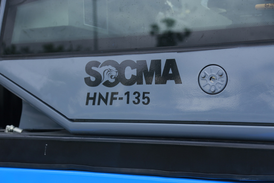 Вилочный погрузчик HNF135S