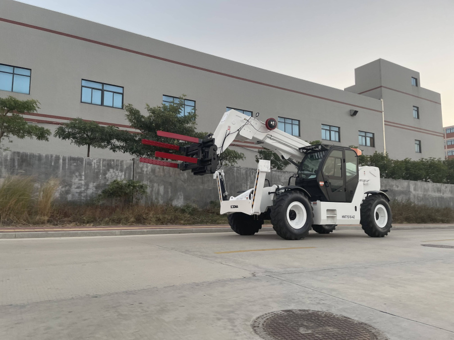 Телескопический погрузчик HNT7510 4WD&4WS