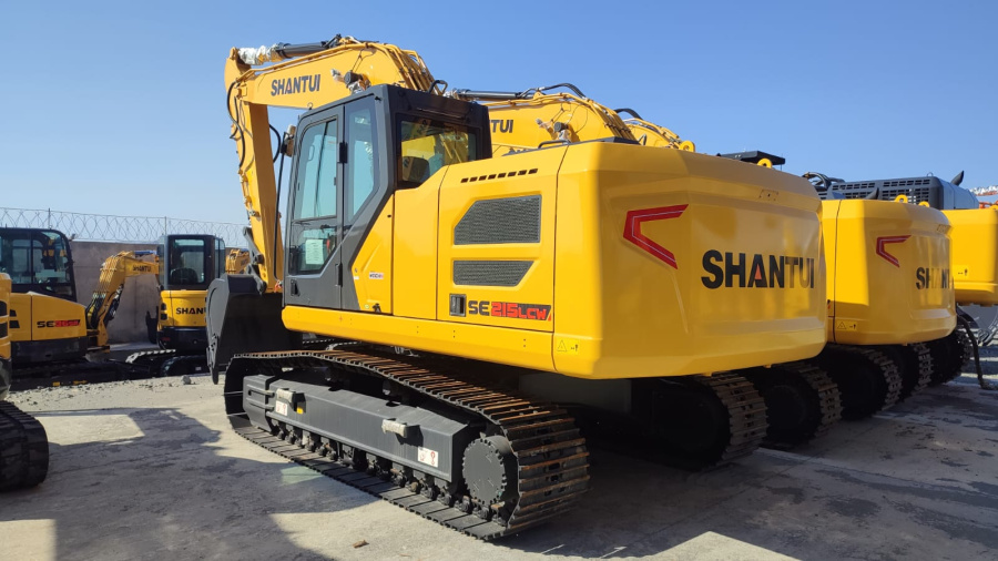 Экскаватор гусеничный SE215LCW