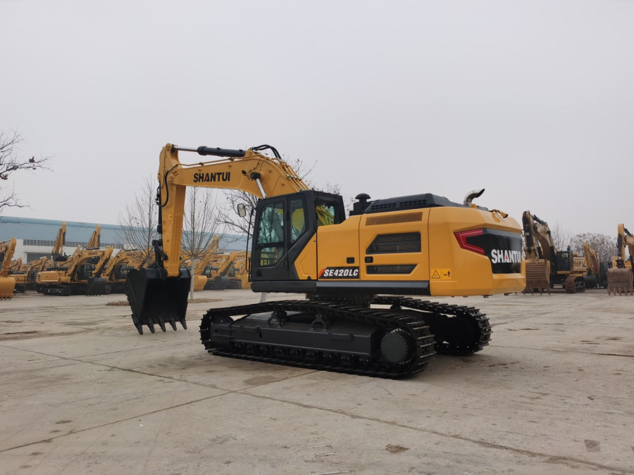 Экскаватор гусеничный SE420LCW