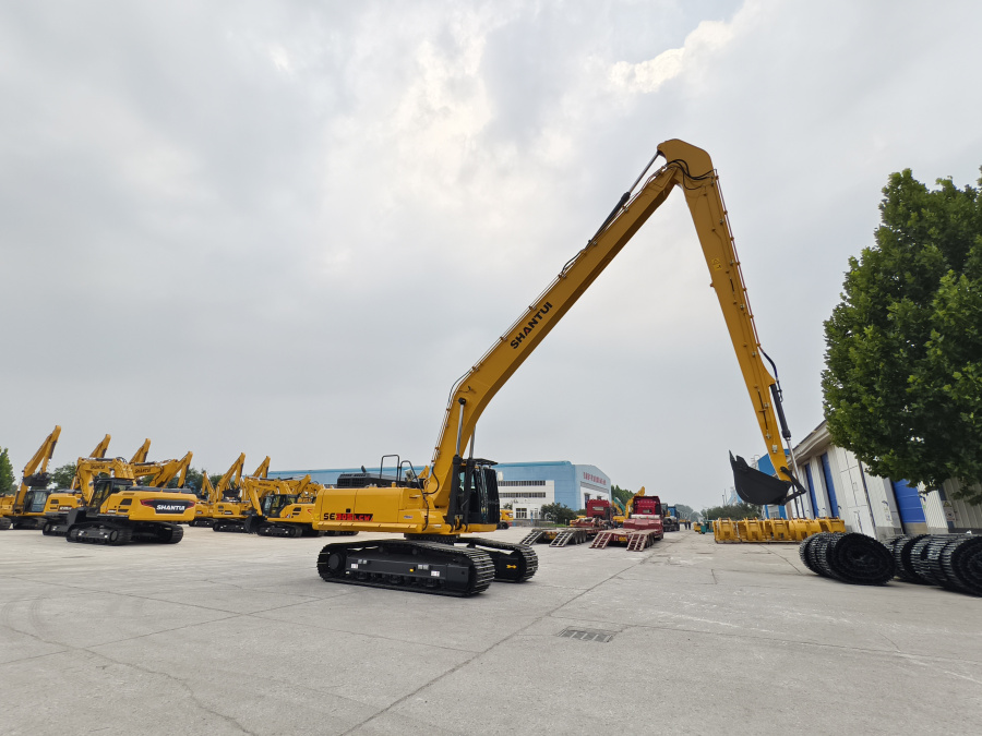 Экскаватор гусеничный SE320LCW с длинной стрелой